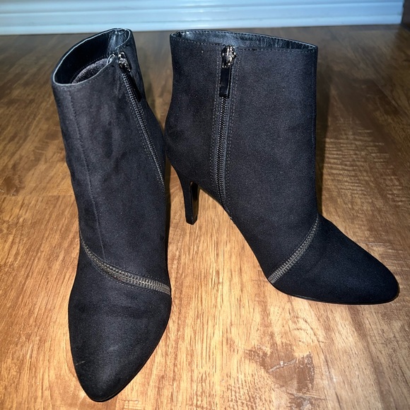 Coach And Four Black Boots 6 Side Zip Heels Zipper Detail Ankle Booties - Picture 12 of 13